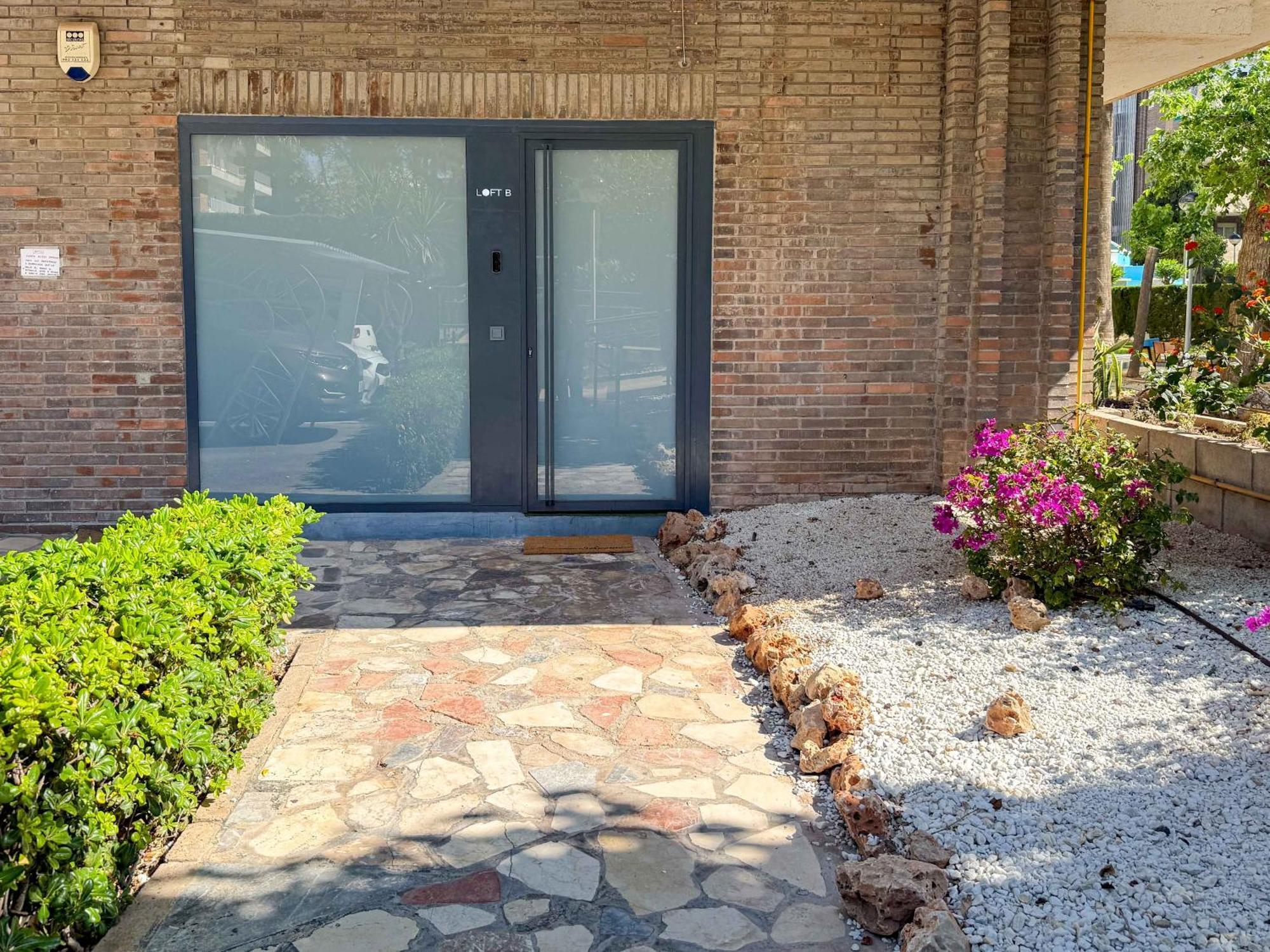 Encantador Y Coqueto Loft A 8 Min. De La Playa. 阿利坎特 外观 照片